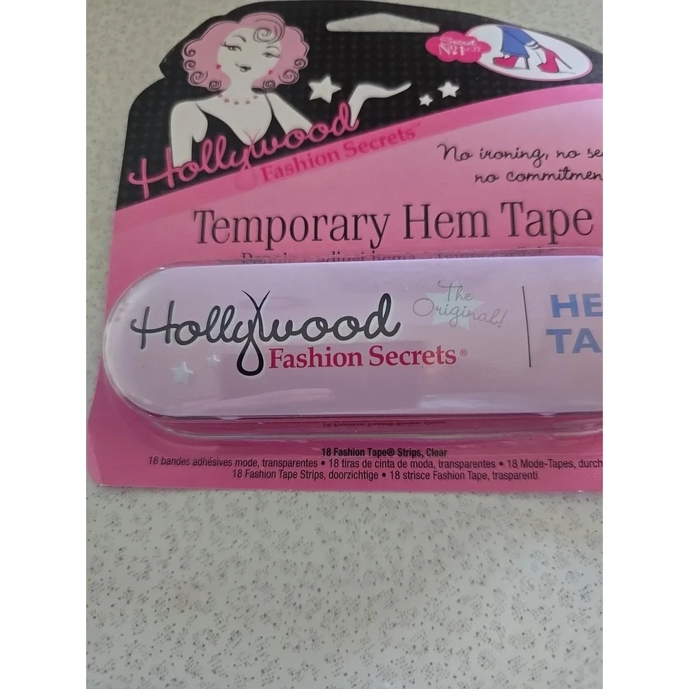 HOLLYWOOD FASHION SECRETS Temporary‎ Hem Tape, 18-Count